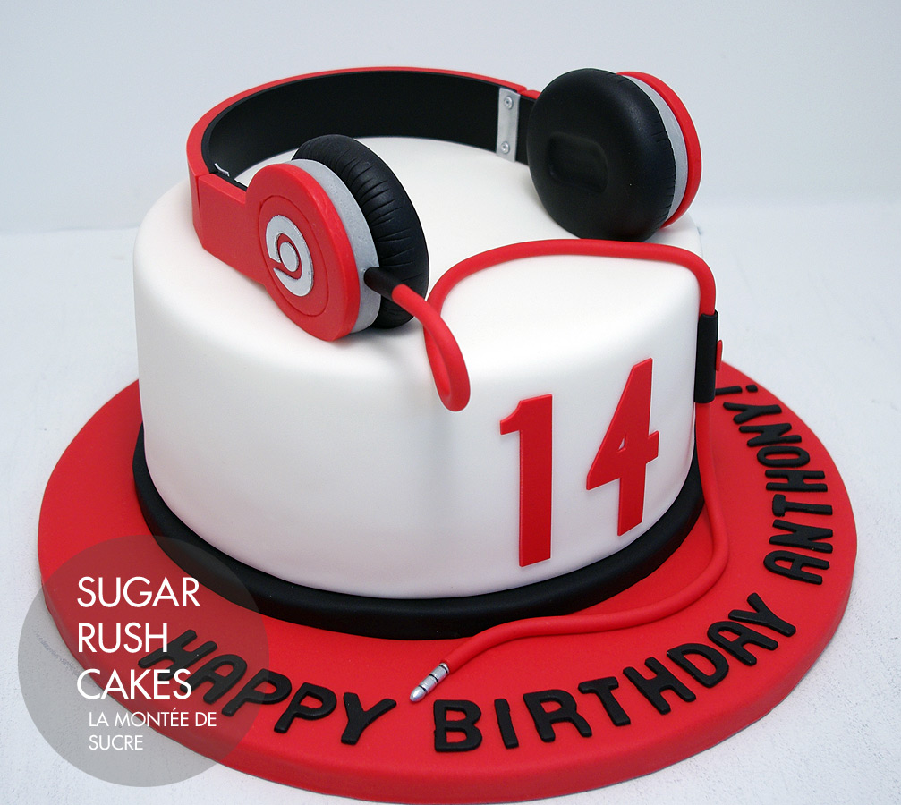 Beats headphones cake Sugar Rush Cakes Montreal